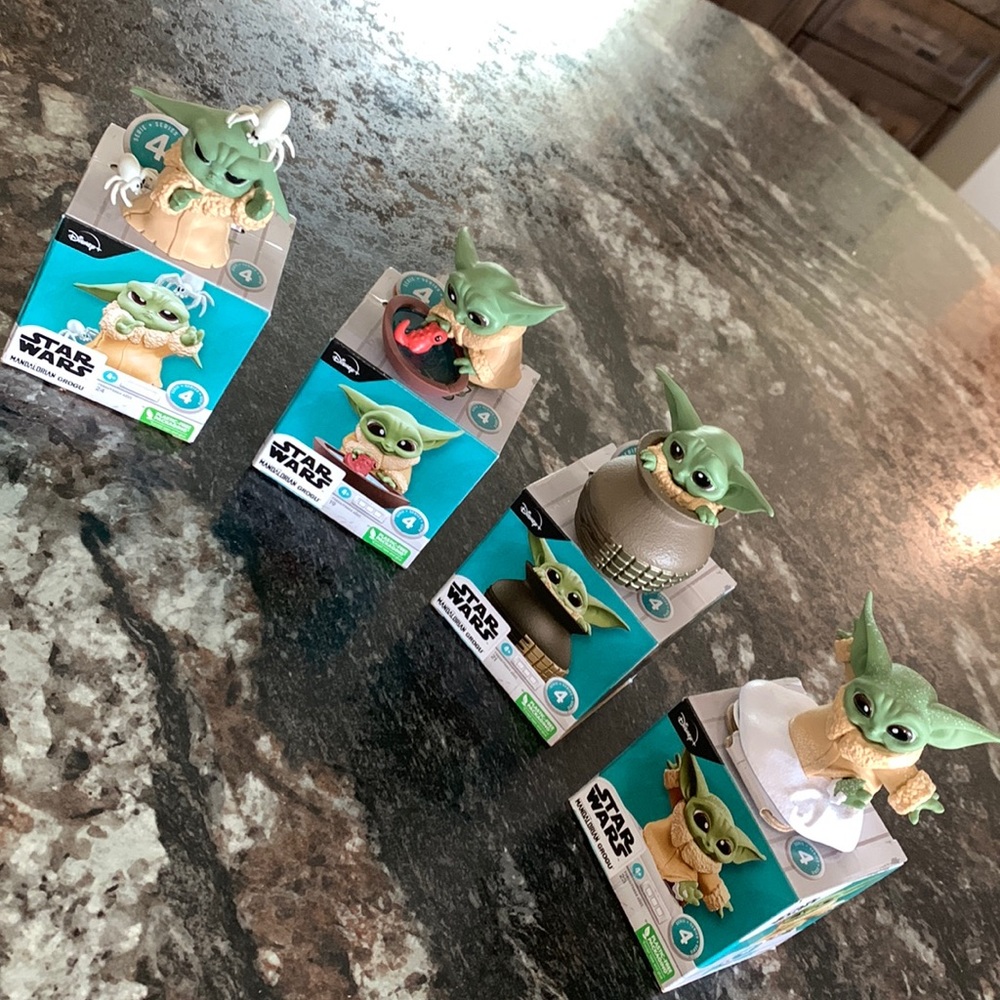 Set of 4 DISNEY Star Wars Series 4 Figures with Boxes